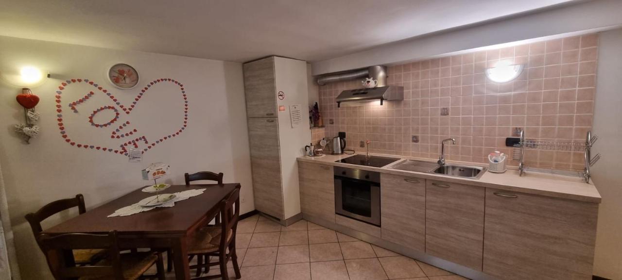 Monolocale In Via Pedonale Apartman Saint-Vincent Kültér fotó